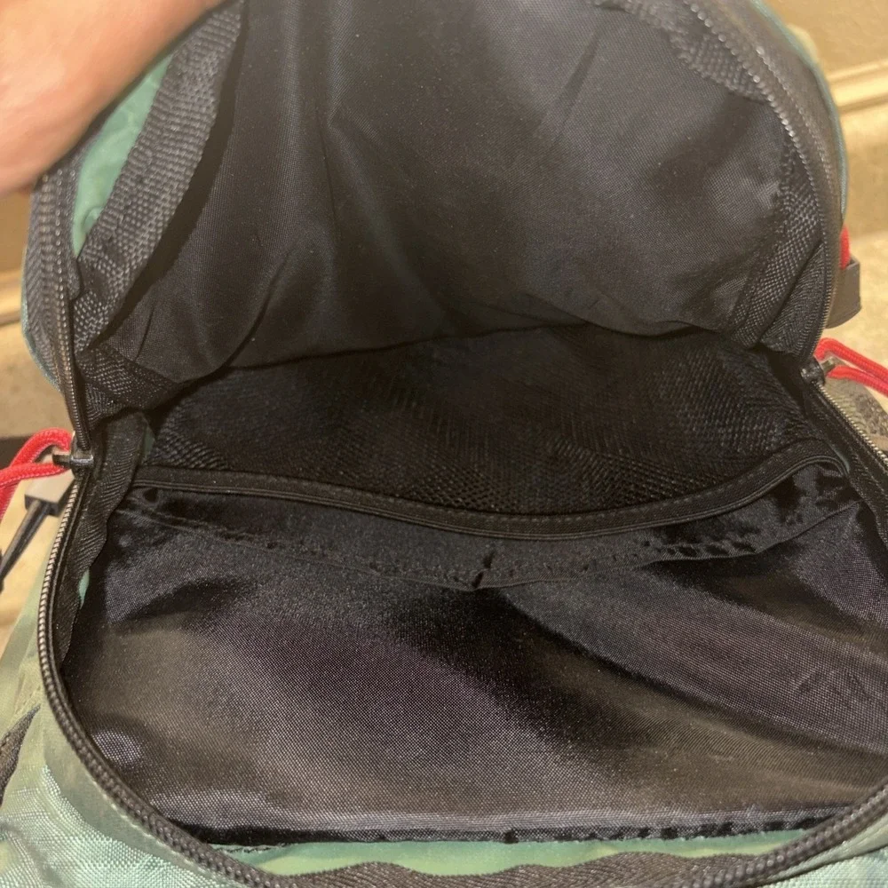 Lew's 3700 Sling Tackle Bag Fishing Tactical Green American Hero Very Good Cond.
